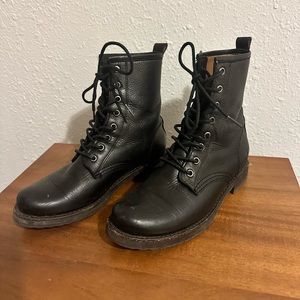 Women’s Frye Veronica Combat Boot